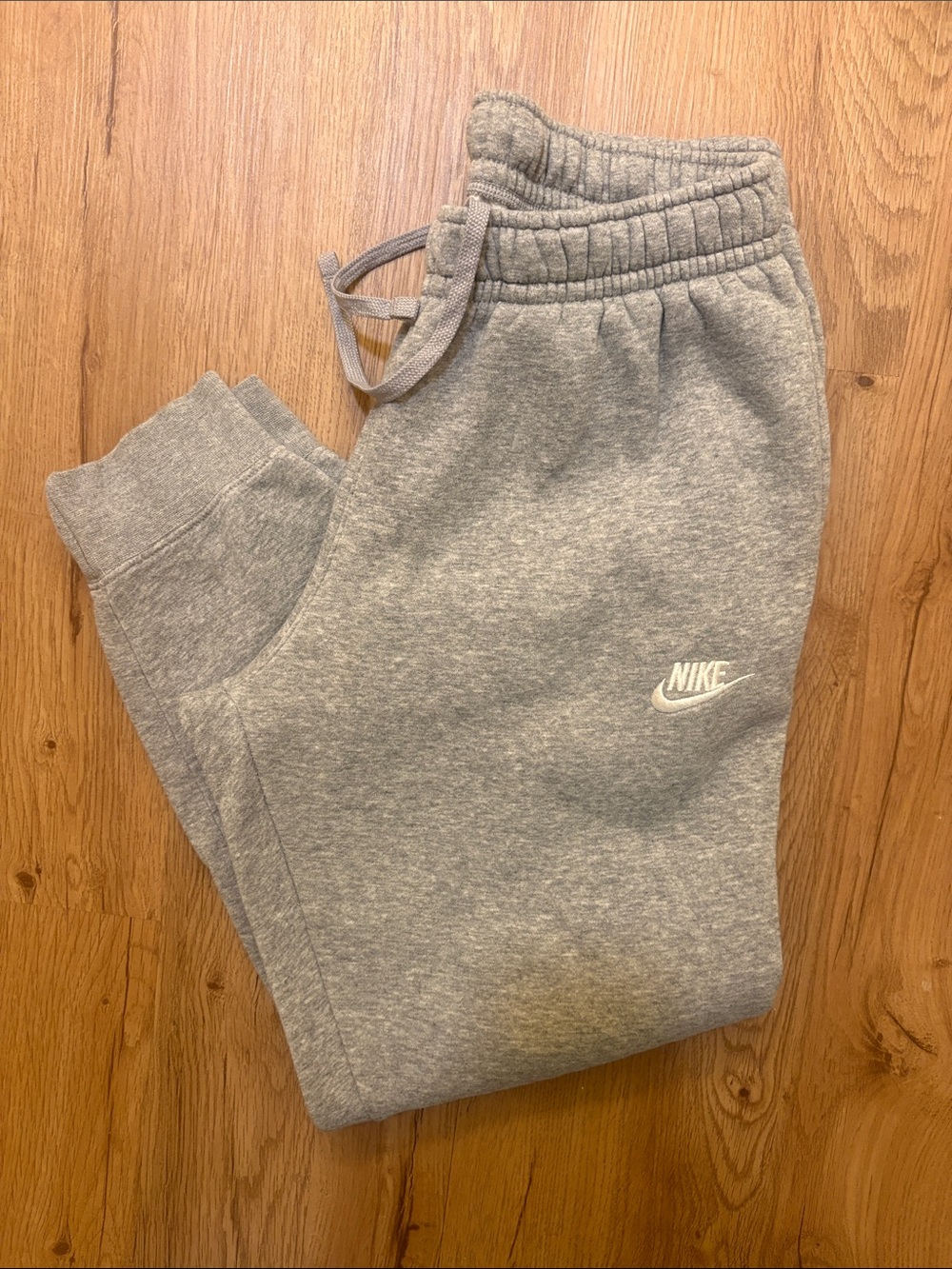 Nike Men’s Gray Fleece Joggers (size S)